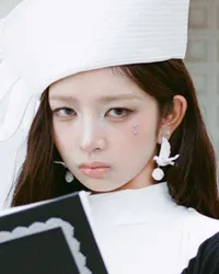 파일:IVE 레이 사진.jpg