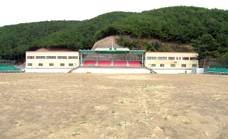 파일:한국국제대학교 대운동장 캠퍼스.jpg