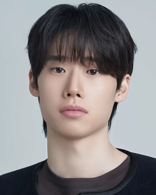 파일:김민 사진.jpg