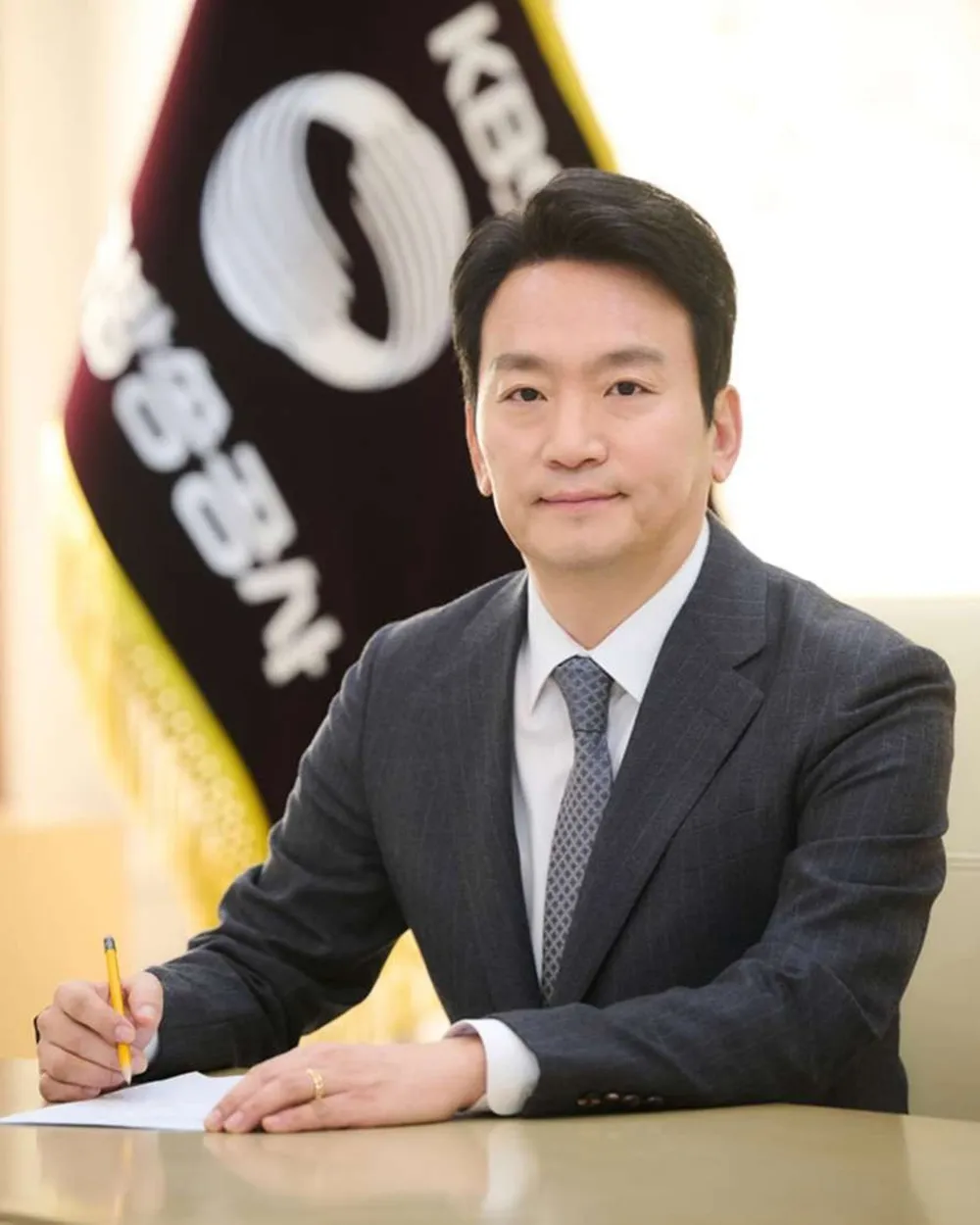 파일:박장범 사진.jpg