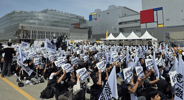 파일:2026년 삼성전자 노동조합 총파업 사진.png