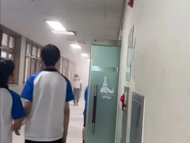 파일:파주 와동동 중학교 소화기 난사 사건 사진.jpg