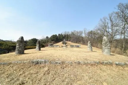 파일:한명회 묘소.jpg