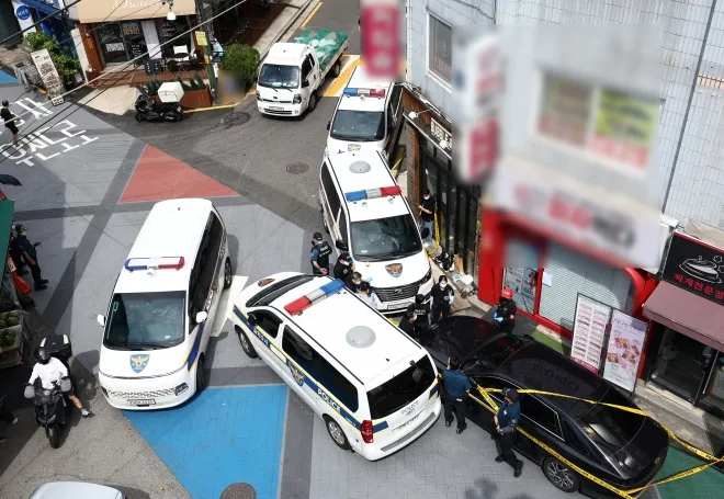 파일:신림동 피자 가게 칼부림 사건 현장 사진.jpg