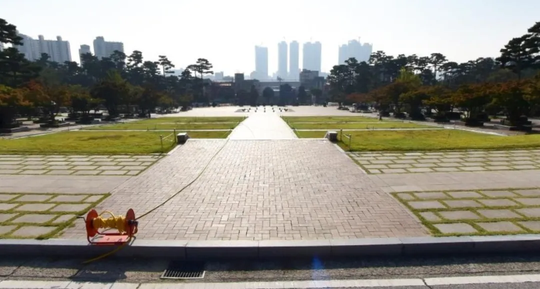 파일:서울대학교 중앙광장.jpg