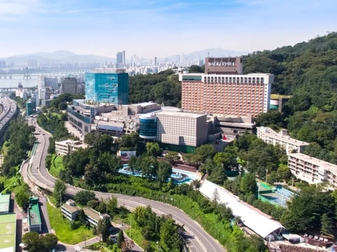 파일:그랜드 워커힐 서울 전경 사진.jpg